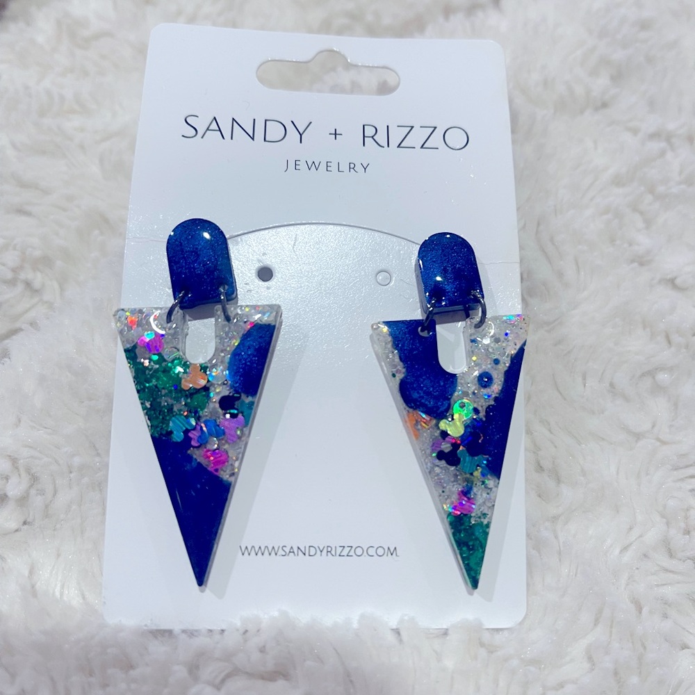 Super cute glitter earrings